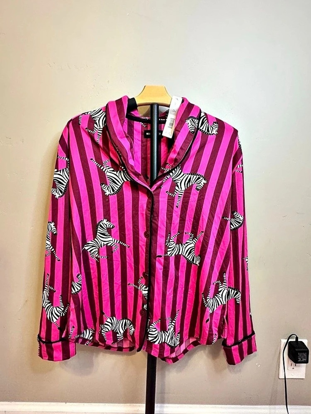 Room Service Women's Shawl Collar Pajama Set (Pink Zebra Stripe) Large